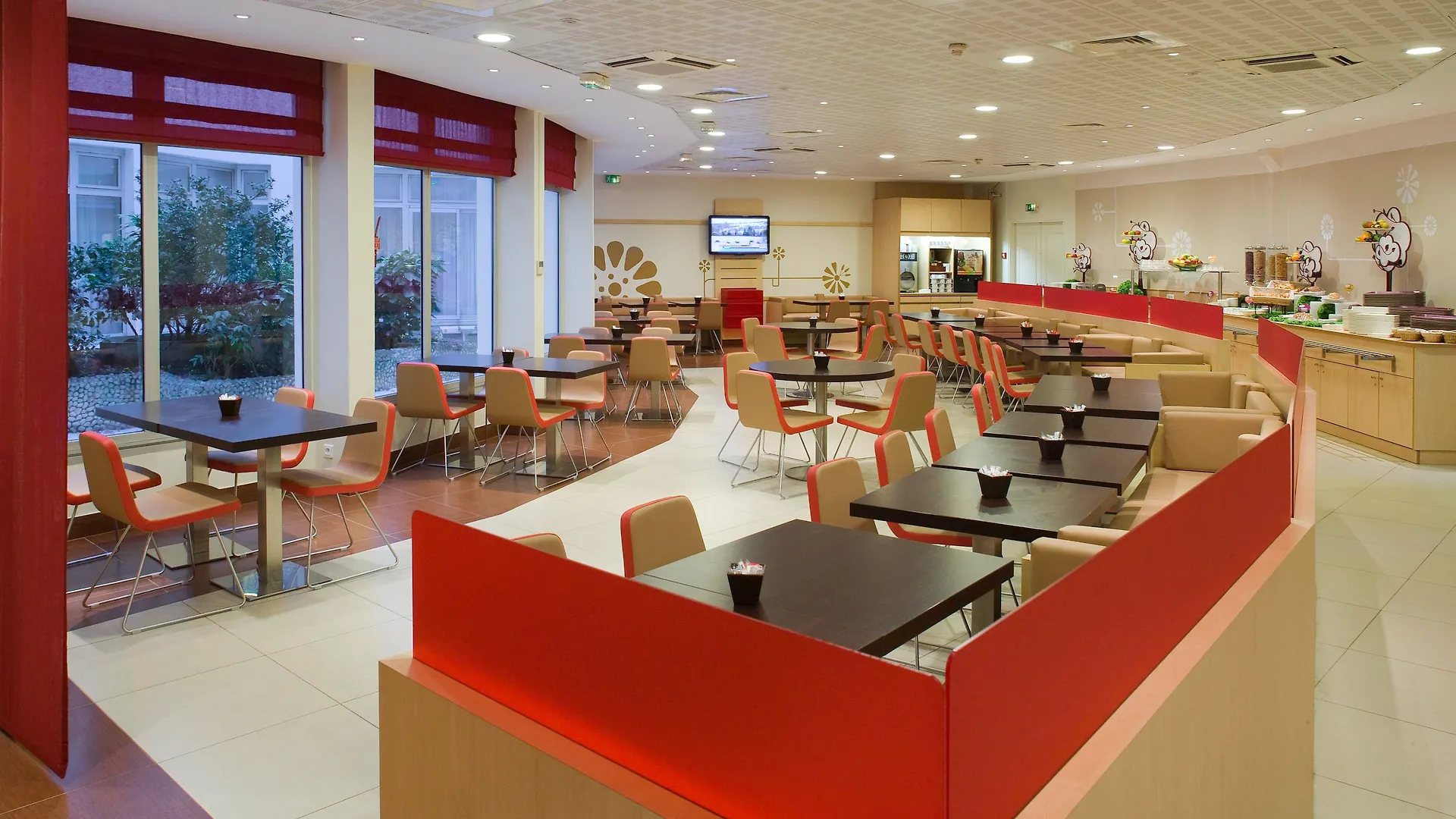 Hotell Ibis Montmartre Sacre-coeur 3*