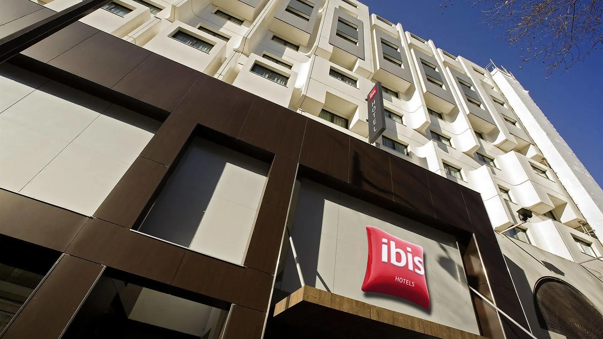 Hotell Ibis Montmartre Sacre-coeur 3*